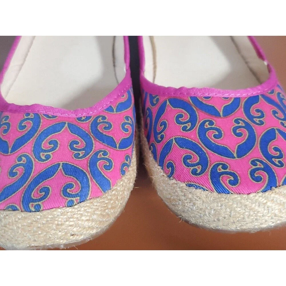 UGG Australia Size 9 Pink Purple Paisley Fabric Slip On Flats Espadrilles